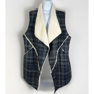NWT LuLaRoe Marlow Longline Sherpa Vest Size‎ L Black White Plaid Cozy Layer